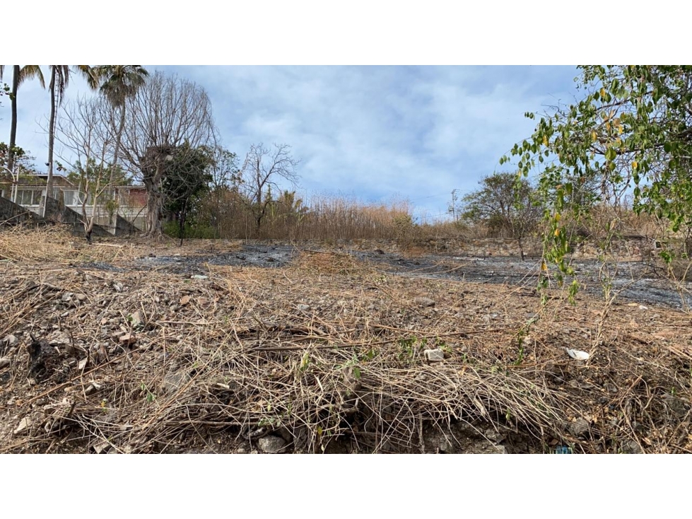 TERRENO EN VENTA CON VISTA AL LAGO TEQUES "LETY B3" - 3
