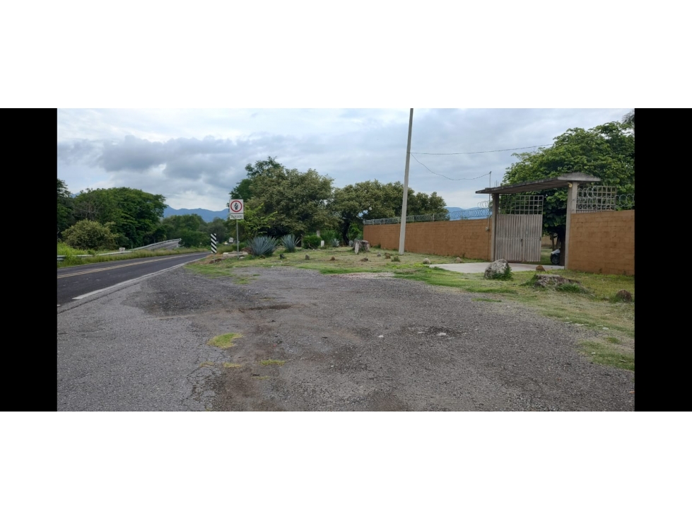 TERRENO EN VENTA A BORDO DE CARRETERA EN PUENTE DE IXTLA - 2