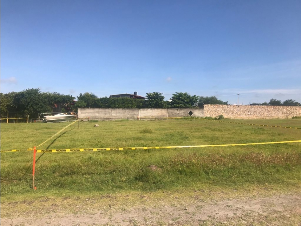 3 TERRENOS EN VENTA CON VISTA AL LAGO TEQUES "LAU" - 2