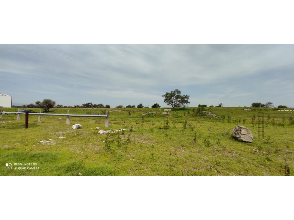 MACROLOTE EN VENTA CON VISTA AL LAGO TEQUES "10,000" - 3