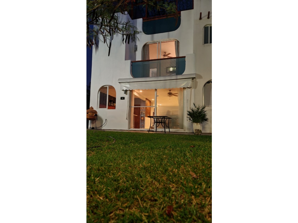 CASA EN CONDOMINIO EN VENTA A ORILLA DEL LAGO "ANDY" - 3