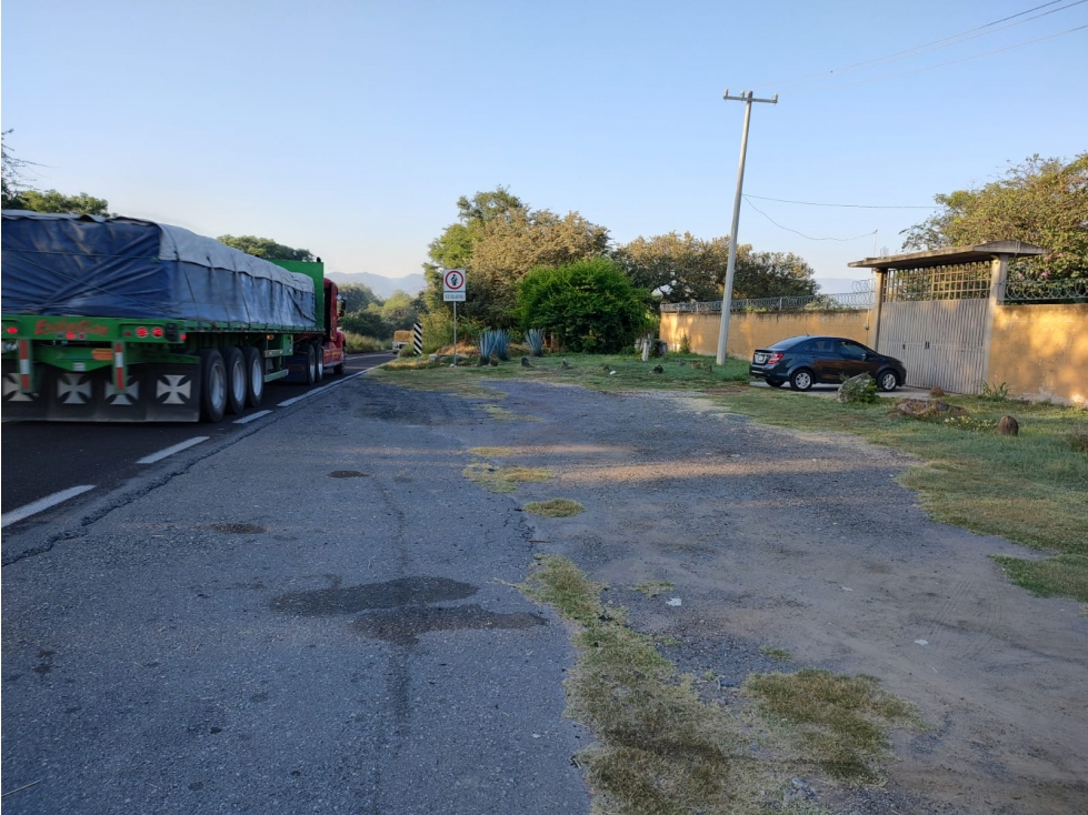 TERRENO EN VENTA A BORDO DE CARRETERA EN PUENTE DE IXTLA - 5