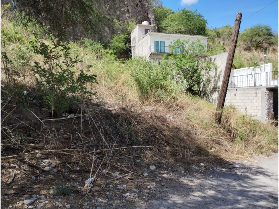 TERRENO EN VENTA CON VISTA AL LAGO TEQUES "J&J" - 5