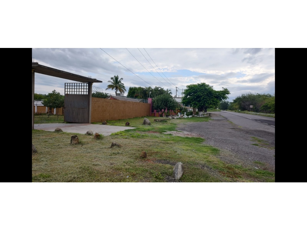 TERRENO EN VENTA A BORDO DE CARRETERA EN PUENTE DE IXTLA - 4