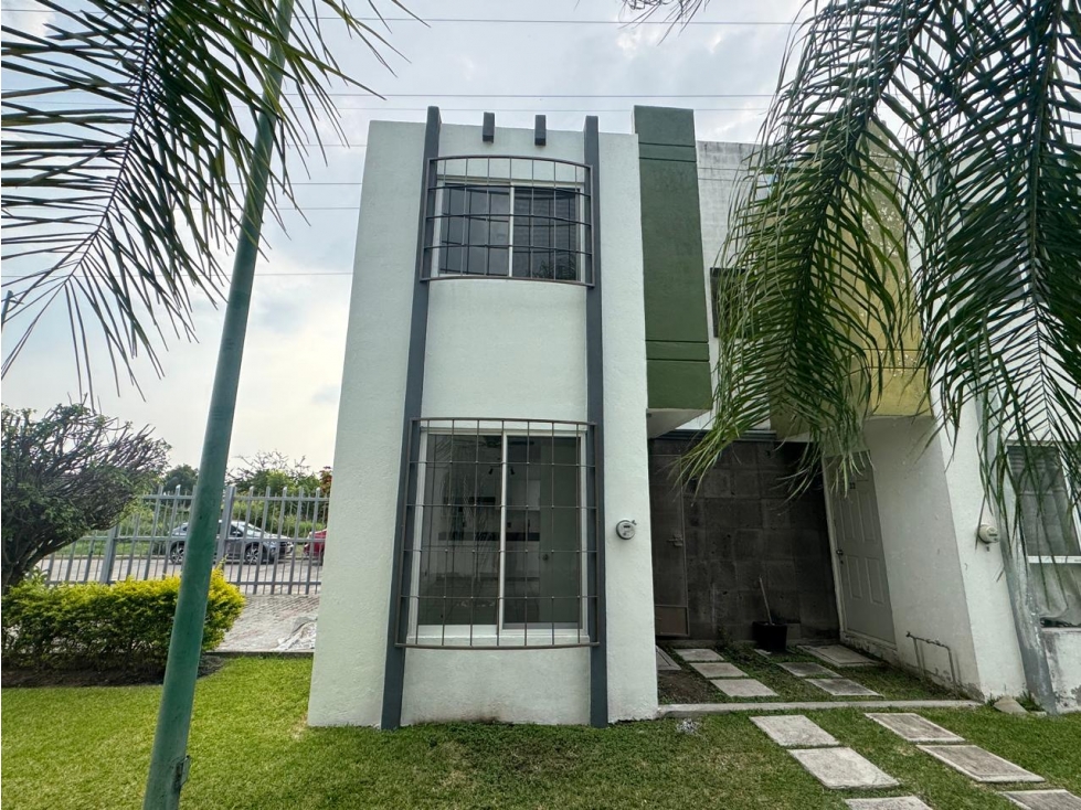 CASA EN VENTA EN EMILIANO ZAPATA P.