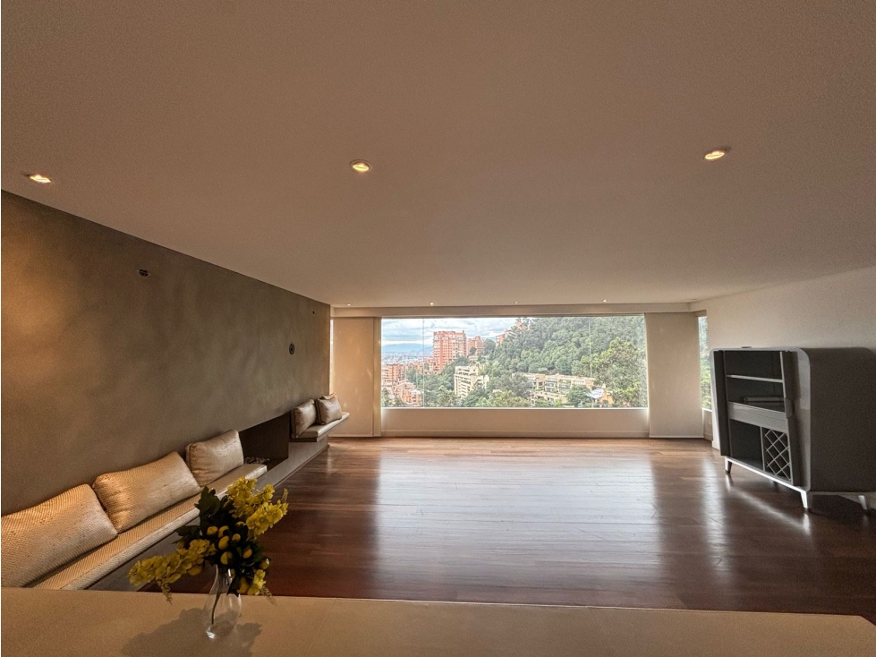 Apartamento Altos del Retiro Rosales