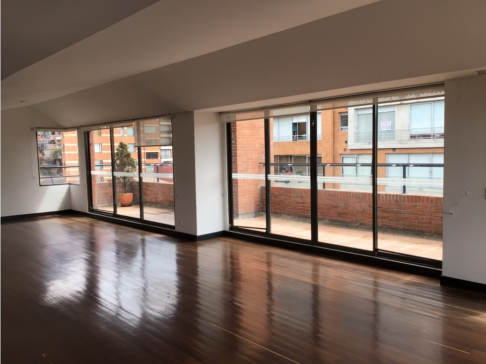 Venta PH remodelado346 mts. duplex. Iluminado.