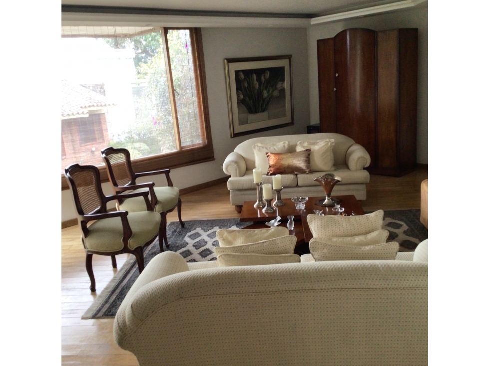 Vendo linda casa de 300 M2 en cerros de Suba