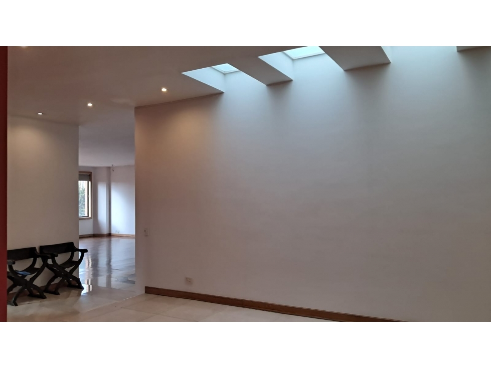 Vendo fabuloso Pent House de 4 habitaciones Rosales Bajo