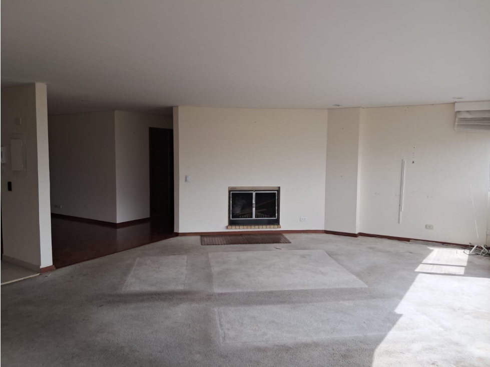 vendo apartamento Torres del Castillo para remodelar, linda vista! — foto 2