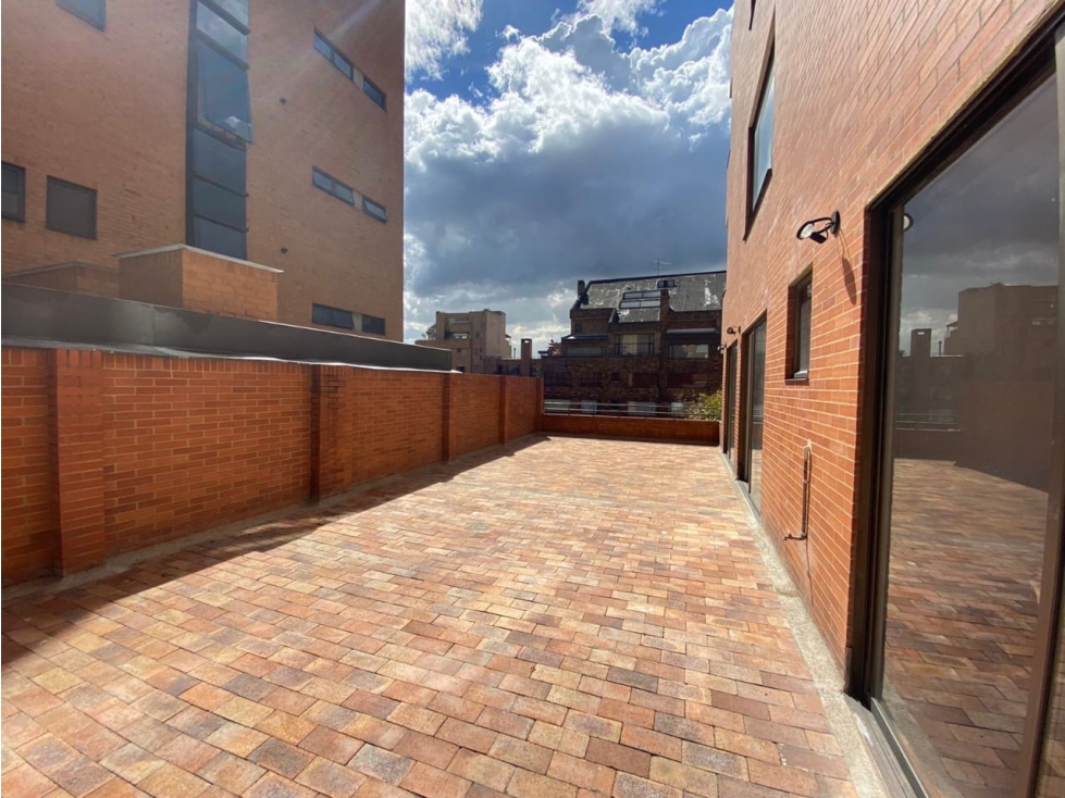Venta/Rentando Rosales Bajo Con Terraza — foto 3