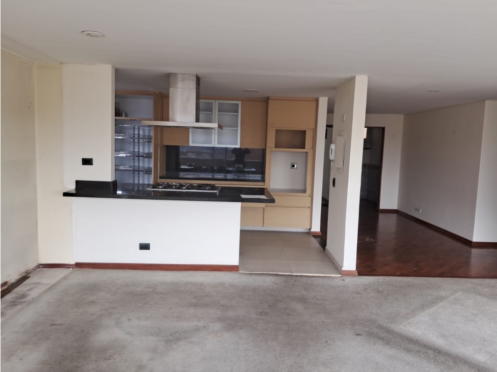 vendo apartamento Torres del Castillo para remodelar, linda vista! — foto 5