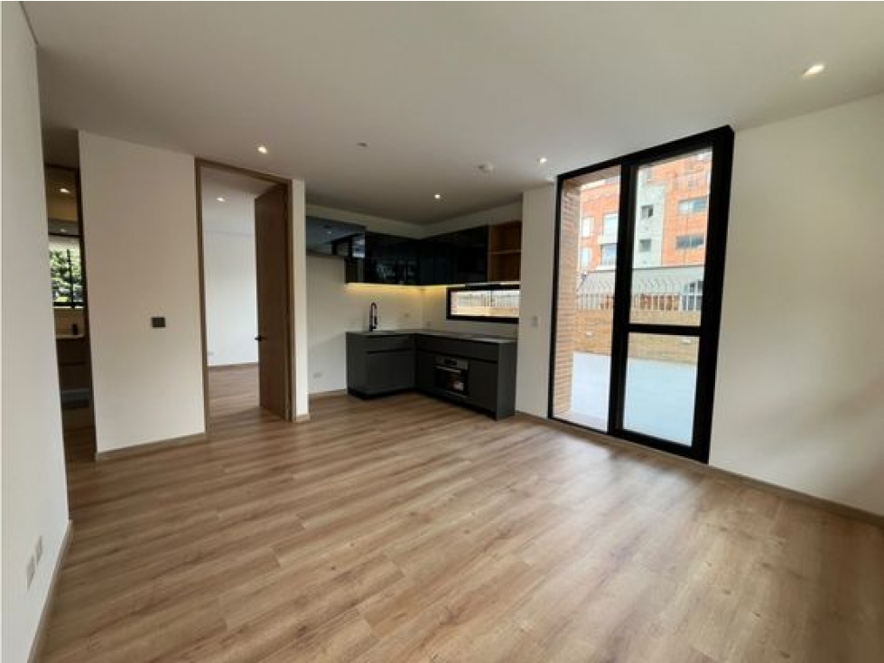 VENTA APTO CHICO CON SUPER TERRAZA