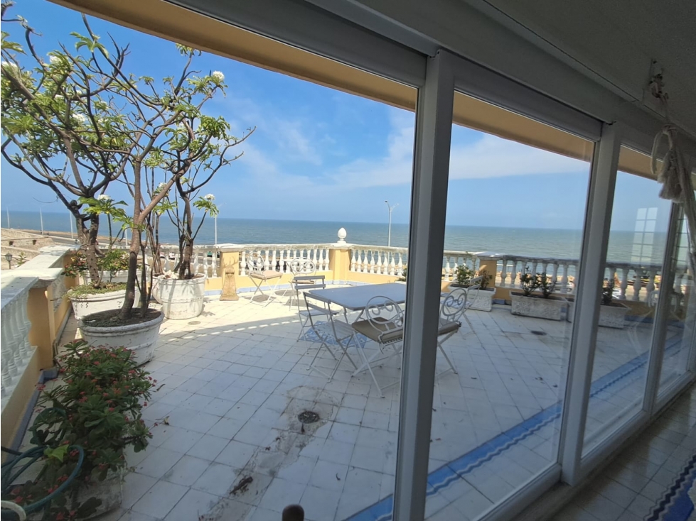 Vendo lindo apartamento frente muralla Cartagena 2 habitaciones