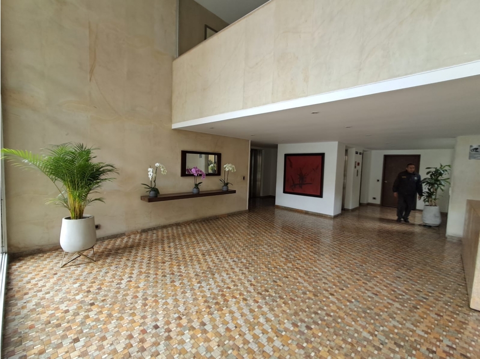 vendo apartamento Torres del Castillo para remodelar, linda vista!