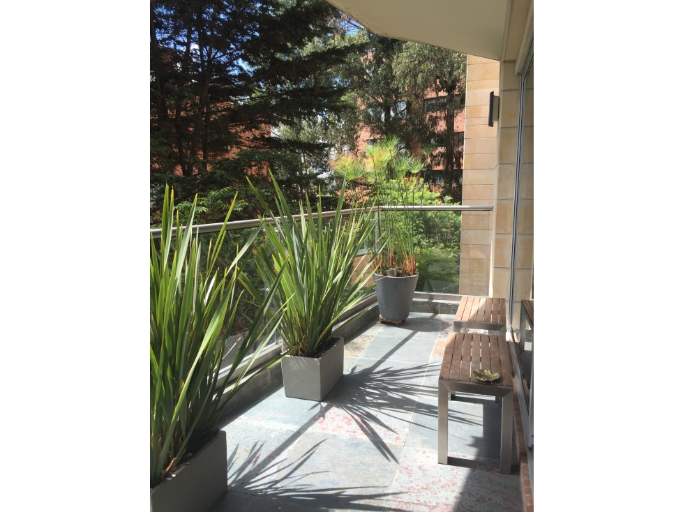 VENTA/ARRIENDO APTO CON TERRAZA ROSALES BAJO VISTA AL OCCIDENTE BOGOTA — foto 2