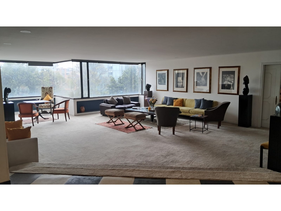 Vendo para remodelar iluminado, 3 alcobas con baño, 2 garajes — foto 2