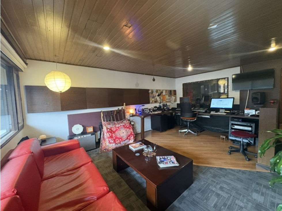 Vendo/Arriendo Oficina y/o Consultorio en Centro 93