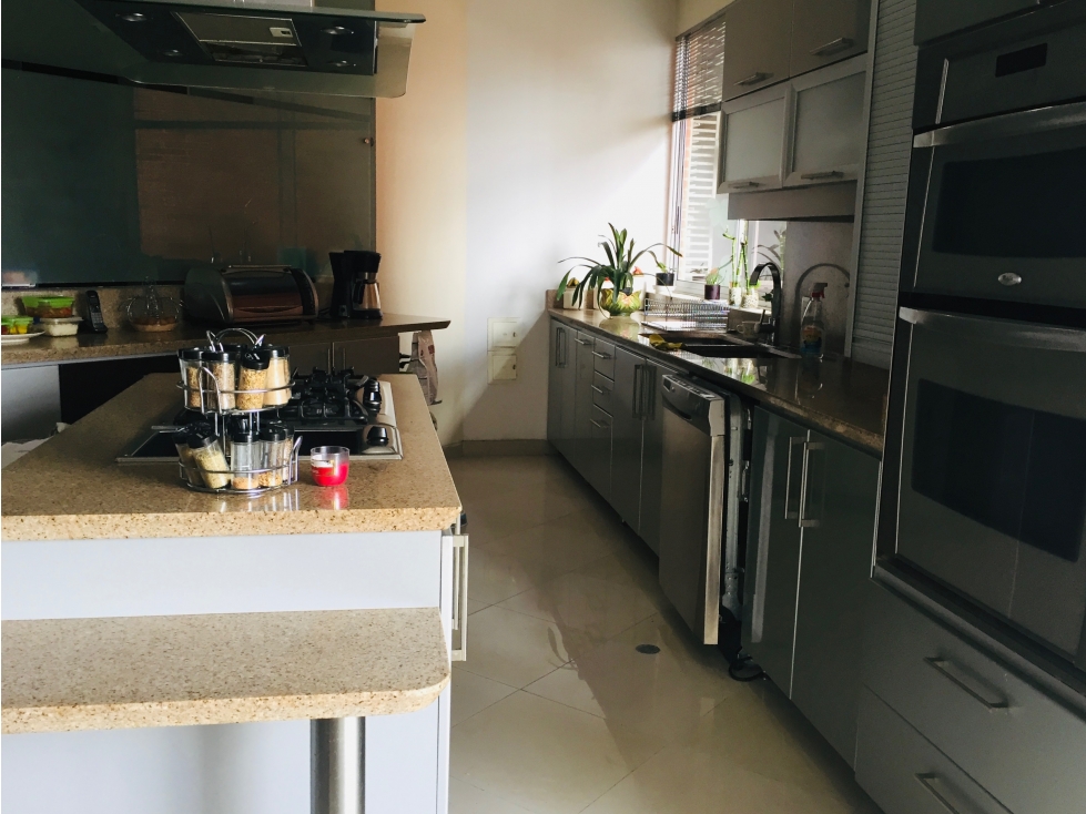 VENTA/ARRIENDO APTO CON TERRAZA ROSALES BAJO VISTA AL OCCIDENTE BOGOTA — foto 3