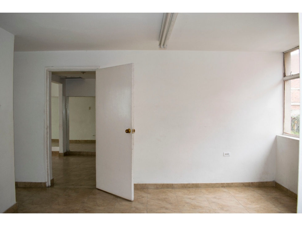 Vendo edificio arrendado muy cerca a Clinica Marly. — foto 6