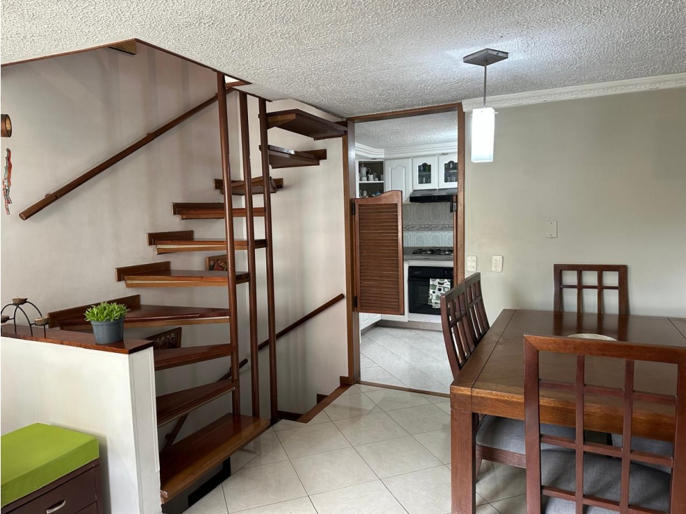 CASA EN VENTA EN CEDRITOS