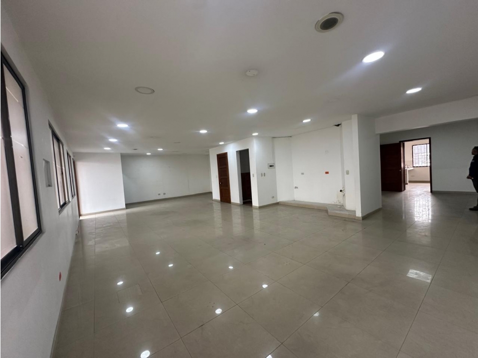 OFICINA EN ARRIENDO EN SAN LUIS - GALERIAS — foto 2