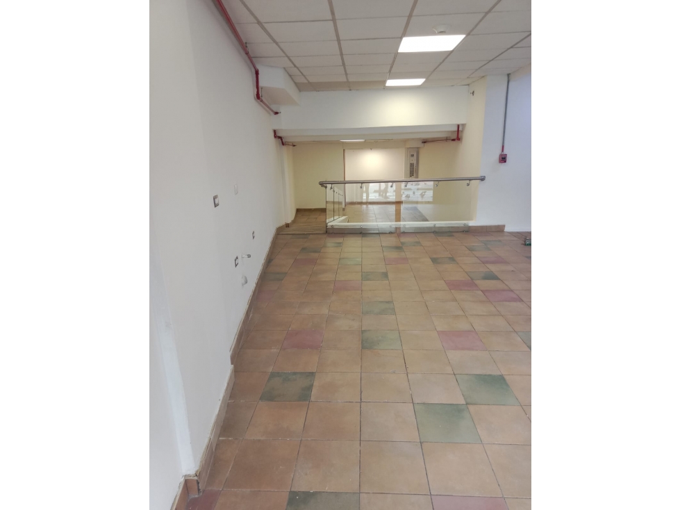 LOCAL COMERCIAL EN ARRIENDO EN CENTRO INTERNACIONAL — foto 6