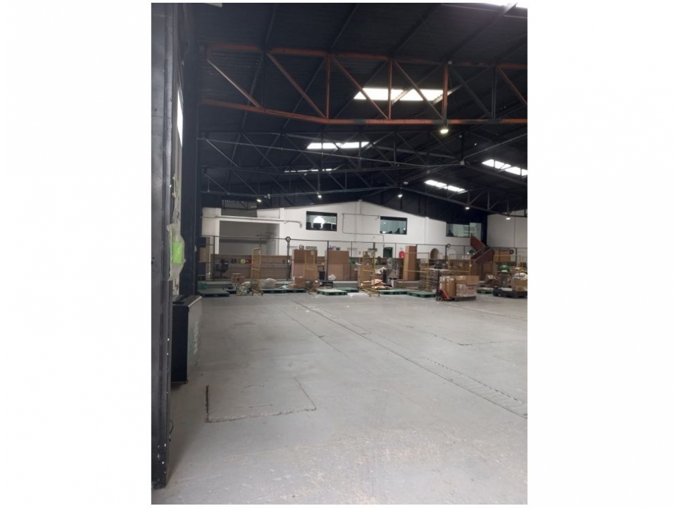 BODEGA EN ARRIENDO EN FONTIBON