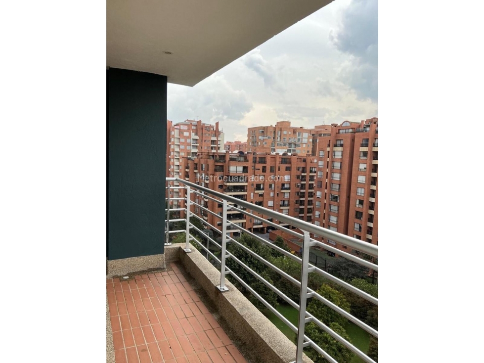APARTAMENTO EN ARRIENDO EN COLINA CAMPESTRE