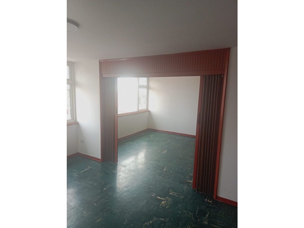 APARTAMENTO EN ARRIENDO EN LA CANDELARIA — foto 2