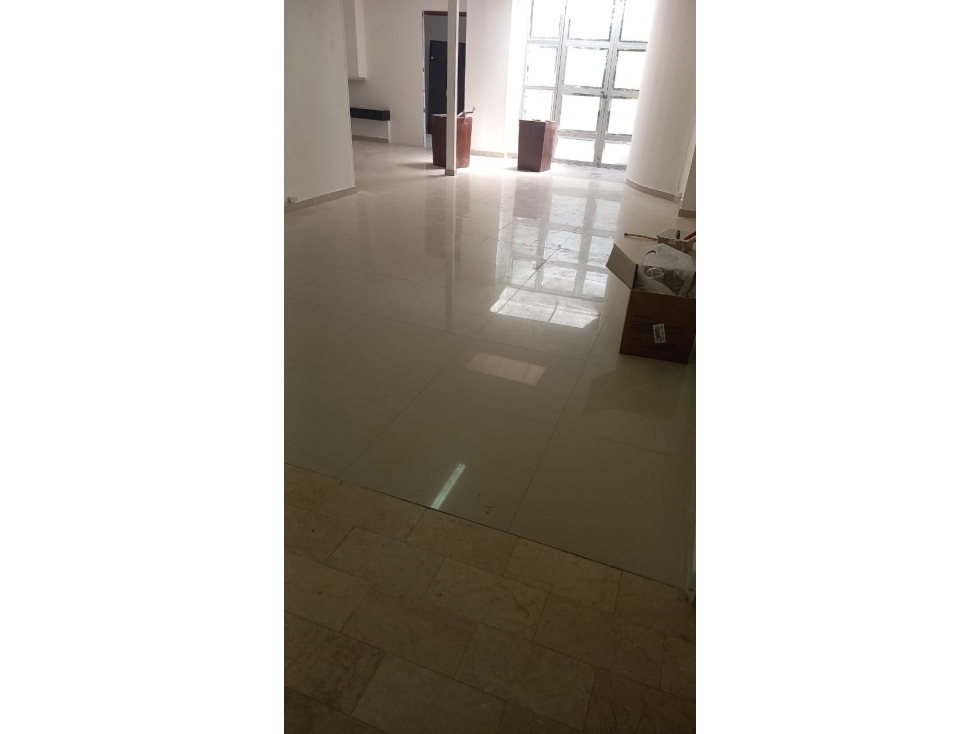 LOCAL EN ARRIENDO EN MORATO