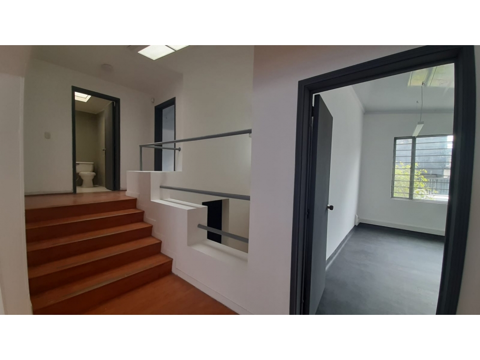 CASA EN ARRIENDO LA CASTELLANA PARA OFICINAS — foto 2