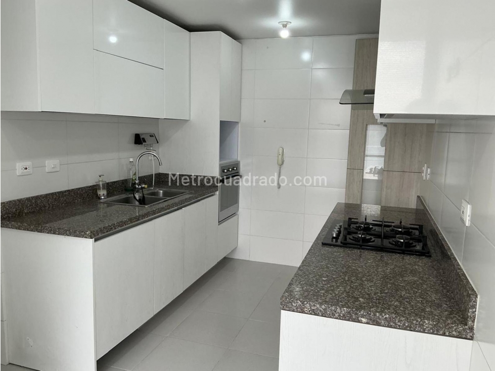 APARTAMENTO EN ARRIENDO EN COLINA CAMPESTRE — foto 4