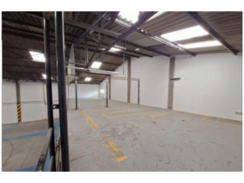 BODEGA EN ARRIENDO TRIPLE ALTURA EN ENGATIVA — foto 2