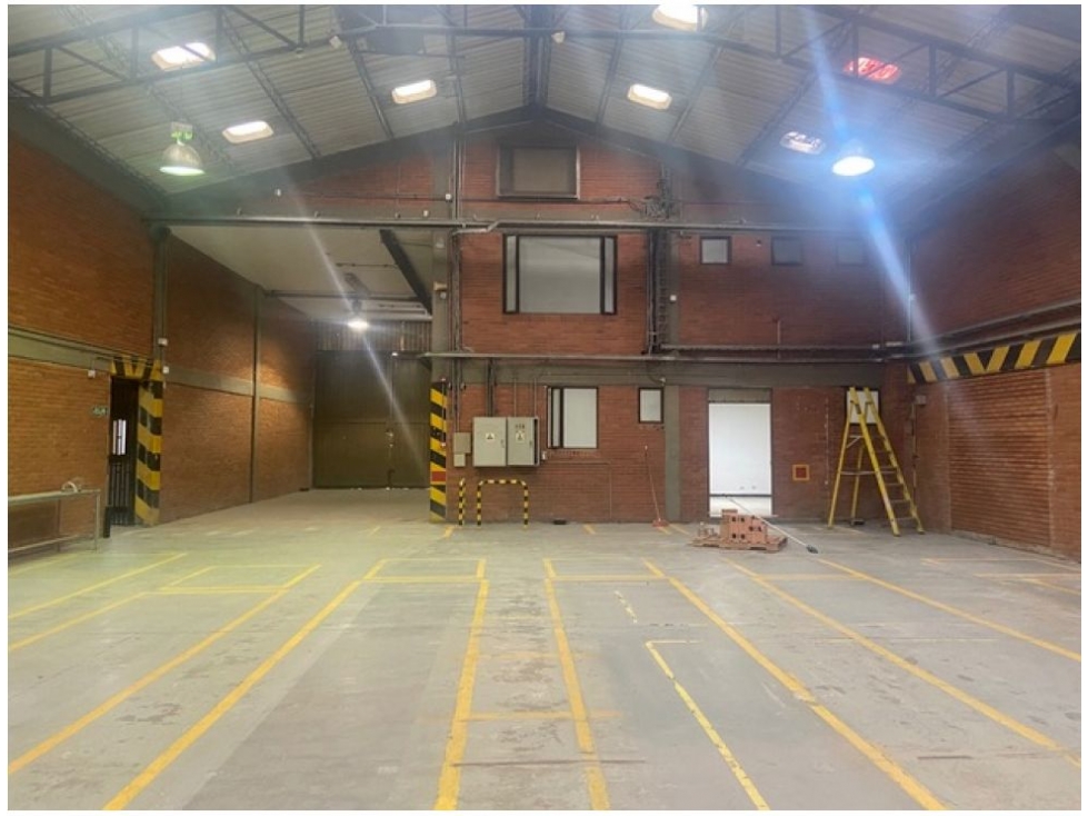 BODEGA EN ARRIENDO EN ZONA INDUSTRIAL MONTEVIDEO