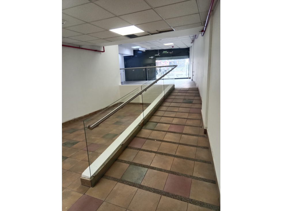 LOCAL COMERCIAL EN VENTA O ARRIENDO EN CENTRO INTERNACIONAL — foto 5