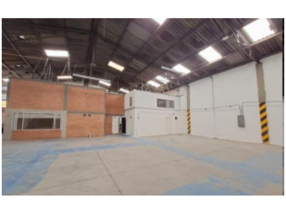 BODEGA EN ARRIENDO TRIPLE ALTURA EN ENGATIVA — foto 3