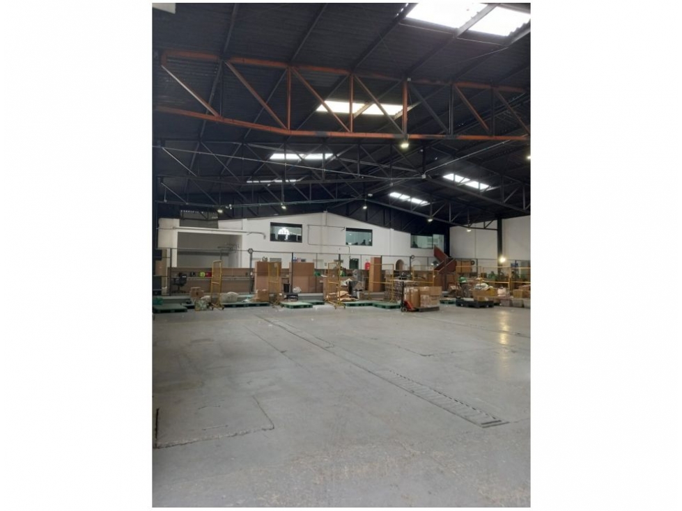 BODEGA EN ARRIENDO EN FONTIBON — foto 2