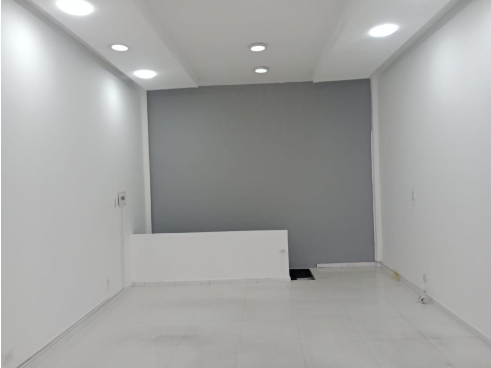 LOCAL EN ARRIENDO EN SANTA BARBARA — foto 2
