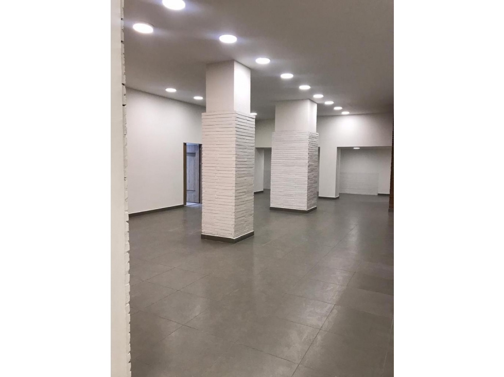 LOCAL COMERCIAL EN VENTA EN EL CENTRO — foto 2