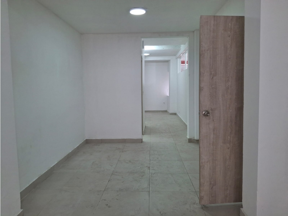 LOCAL EN ARRIENDO CHAPINERO — foto 2