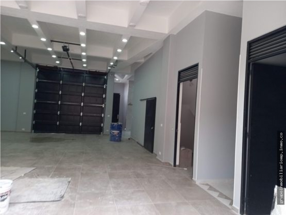 EDIFICIO COMERCIAL EN VENTA O ARRIENDO EN NIZA — foto 5