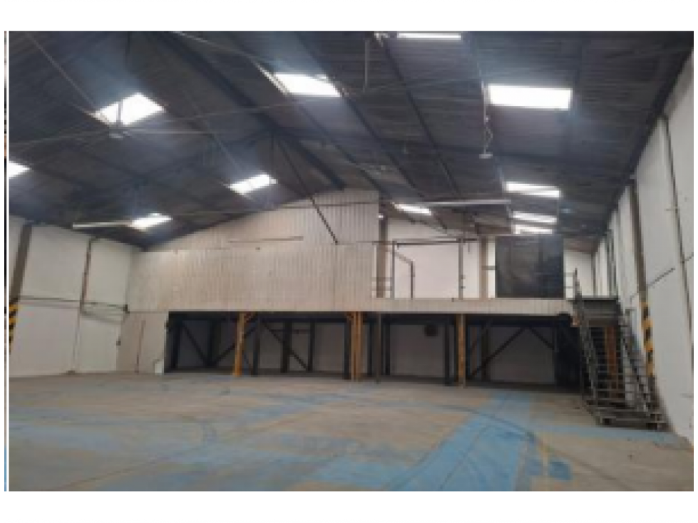 BODEGA EN ARRIENDO TRIPLE ALTURA EN ENGATIVA