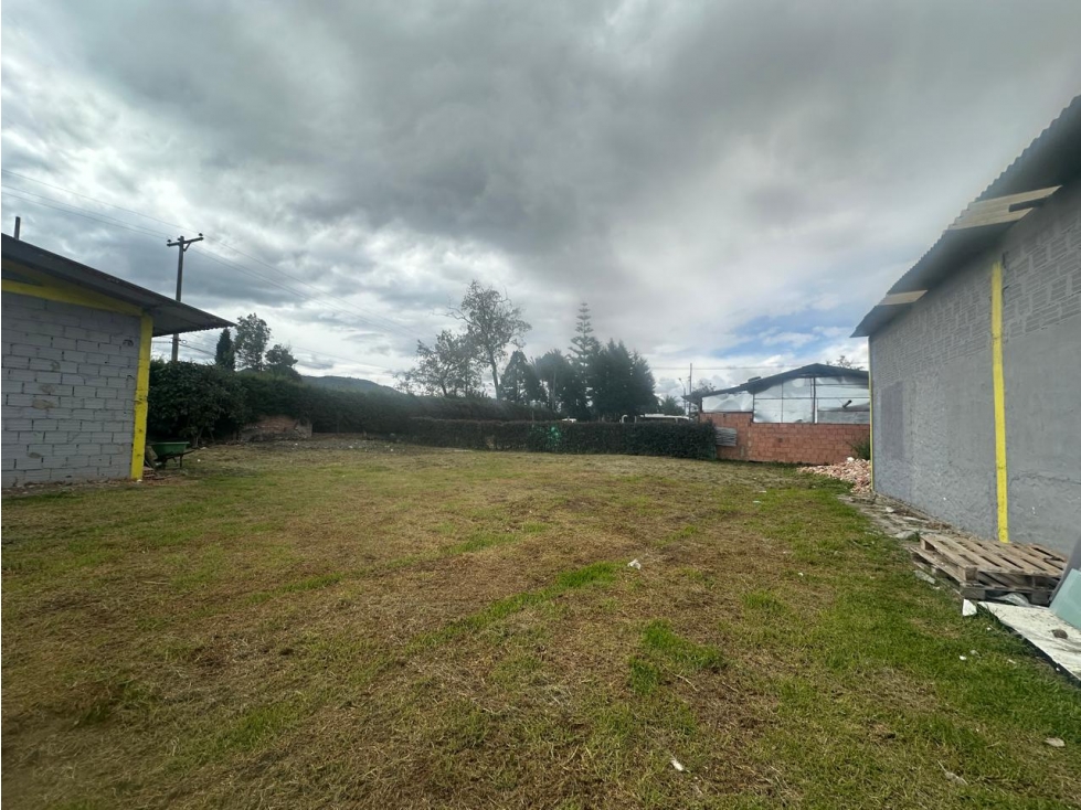 LOTE EN ARRIENDO EN GUAYMARAL - 2