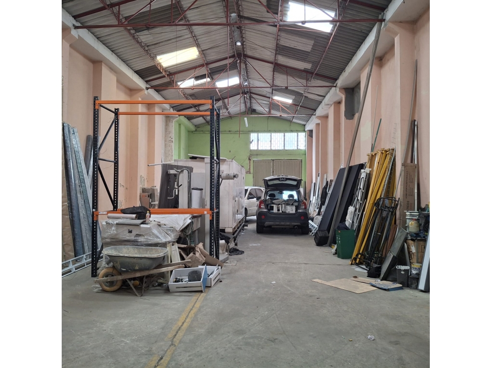 BODEGA EN ARRIENDO EN EL CENTRO — foto 2