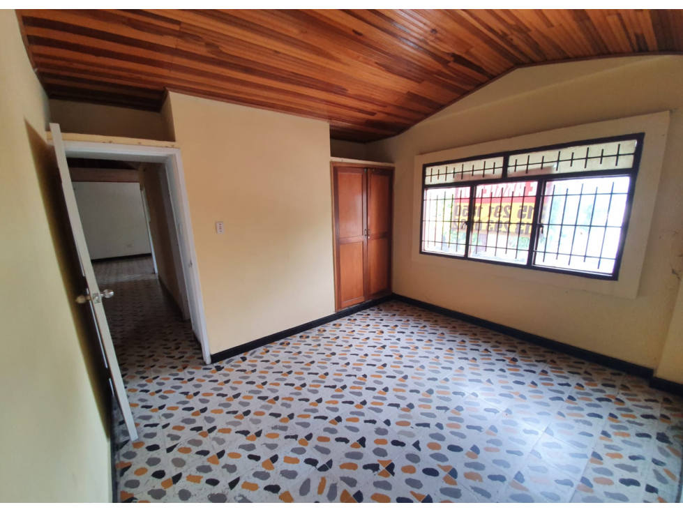 SE VENDE BODEGA BARRIO GRANJAS - 6