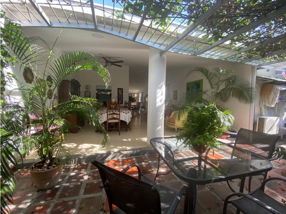 SE ARRIENDA CASA EN BARRIO QUIRINAL - 2