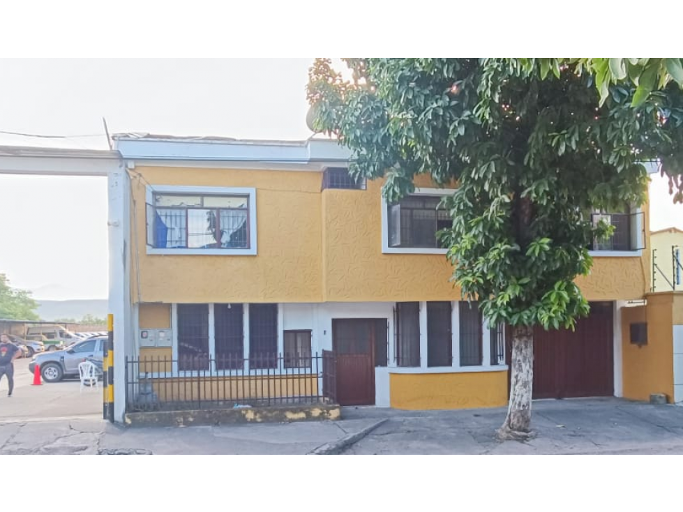 SE VENDE BODEGA BARRIO GRANJAS - 1