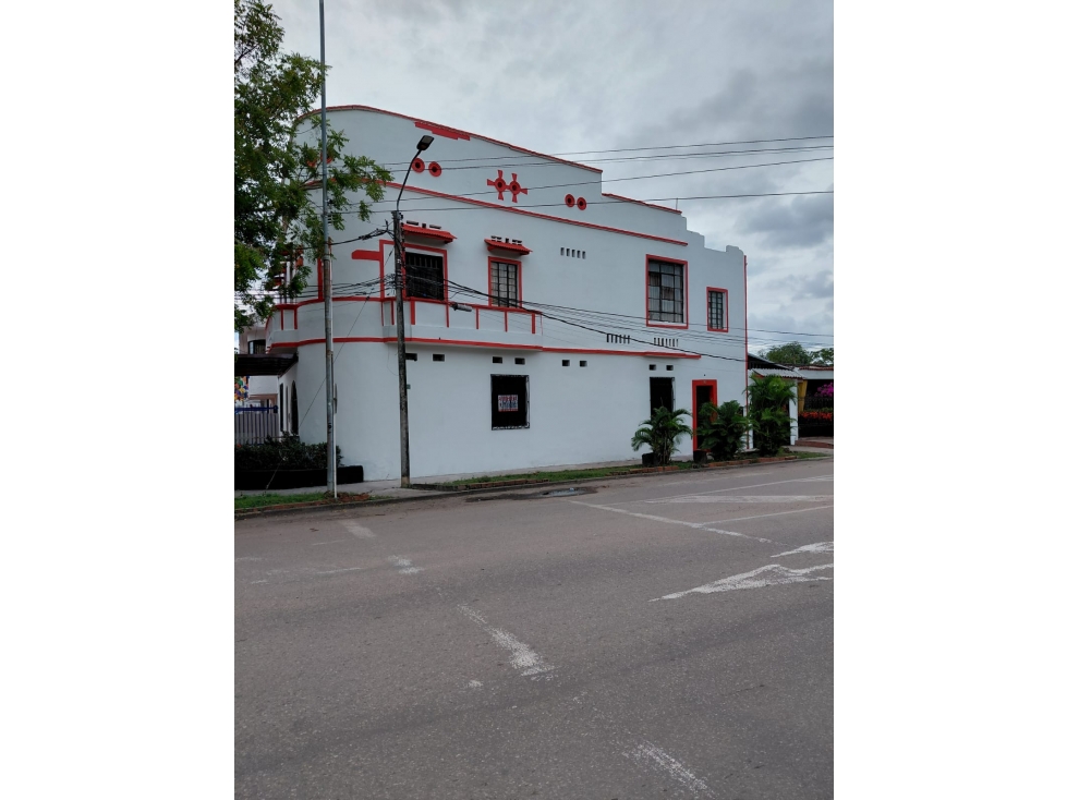SE ARRIENDA LOCAL COMERCIAL ALTICO - 2