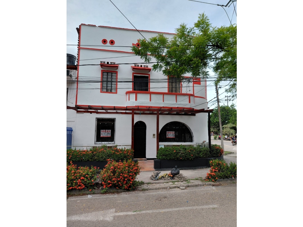 SE ARRIENDA LOCAL COMERCIAL ALTICO